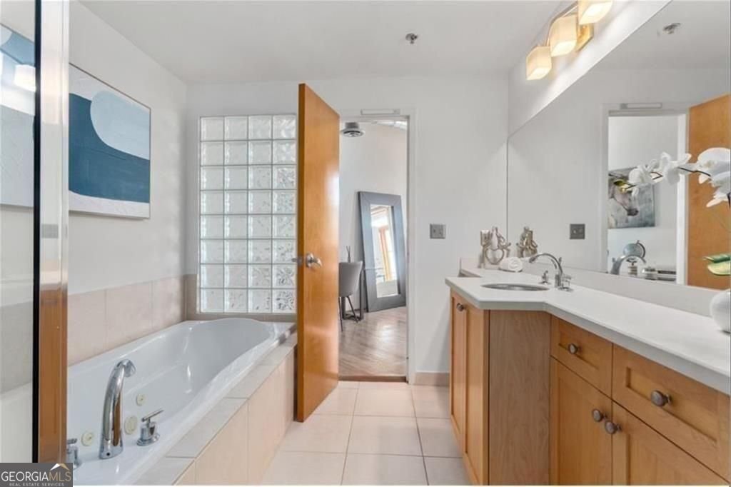 3235 Roswell Road Atlanta - 24