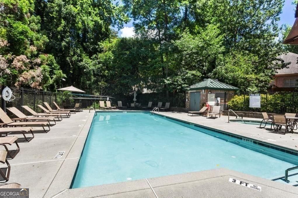 3235 Roswell Road Atlanta - 28