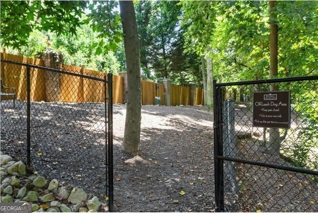 3235 Roswell Road Atlanta - 34
