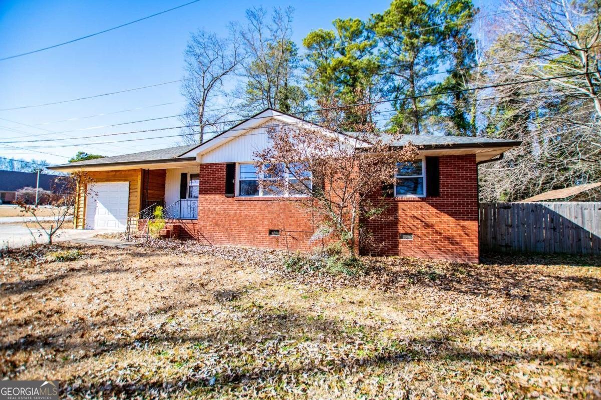 653 Temple Street Lithia Springs - 1