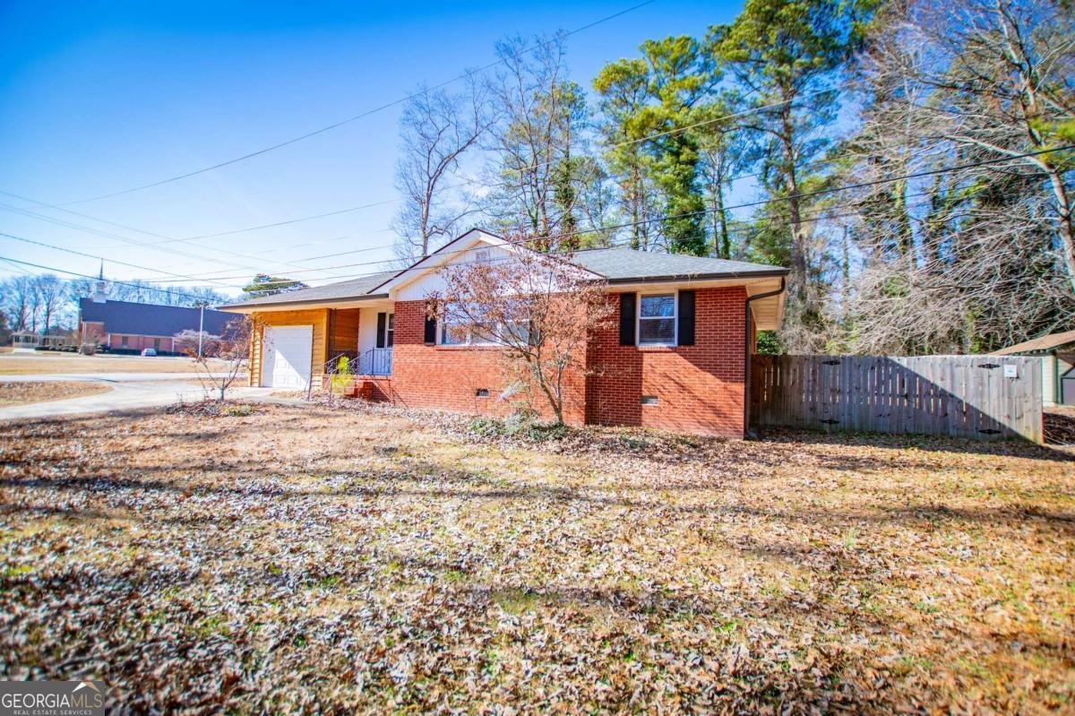 653 Temple Street Lithia Springs - 3