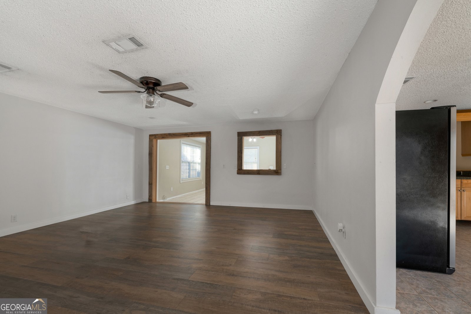 246 Peach Avenue Kingsland - 11