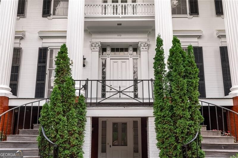 570 Prince Avenue Athens - 2