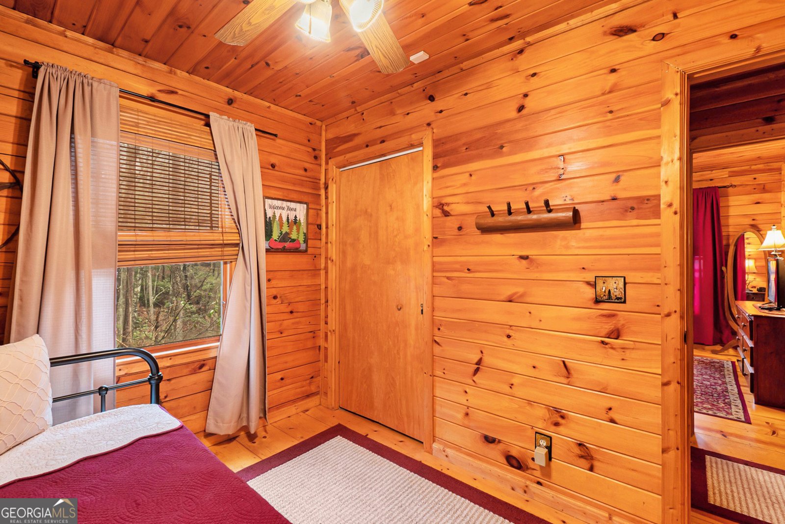 77 Brittany Lane Cherry Log - 34