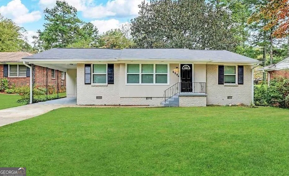 2284 Headland Drive East Point - 1