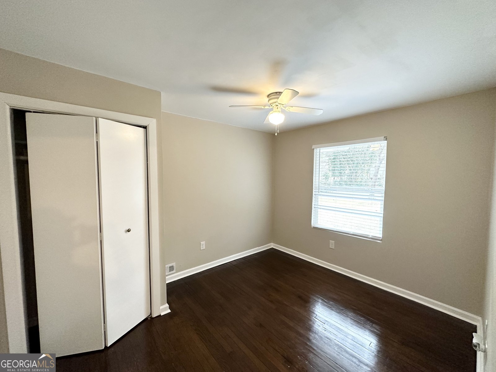 2284 Headland Drive East Point - 6