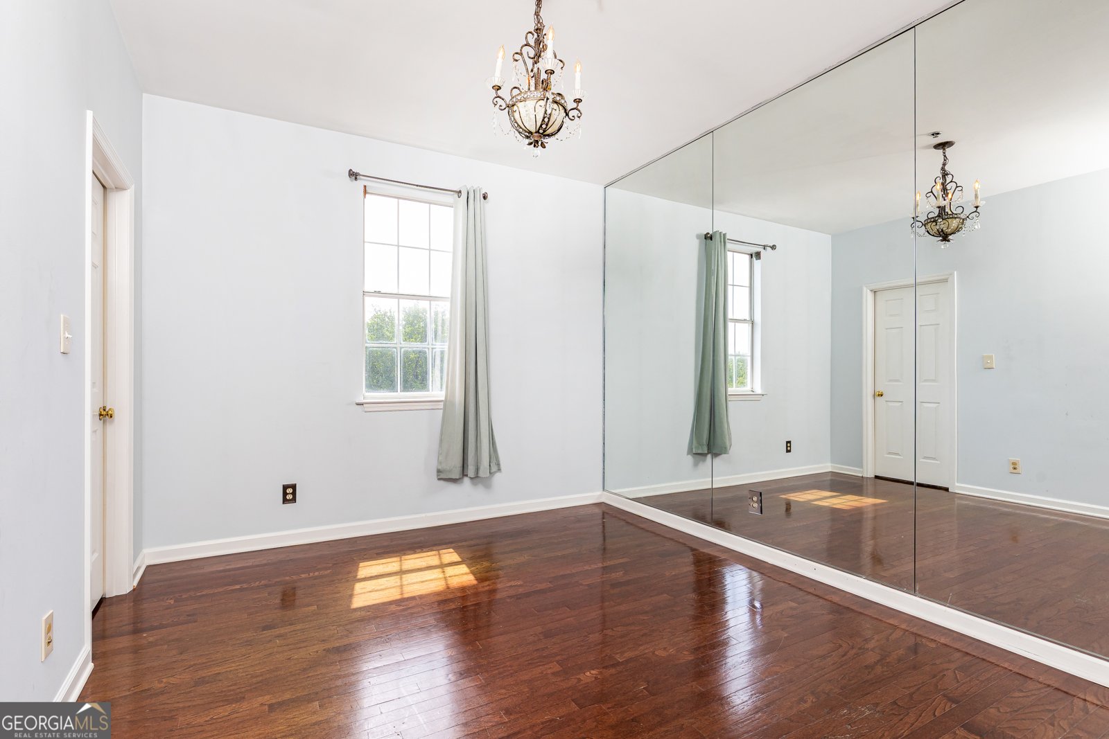 2499 Peachtree Road Atlanta - 19