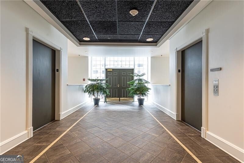 2499 Peachtree Road Atlanta - 23