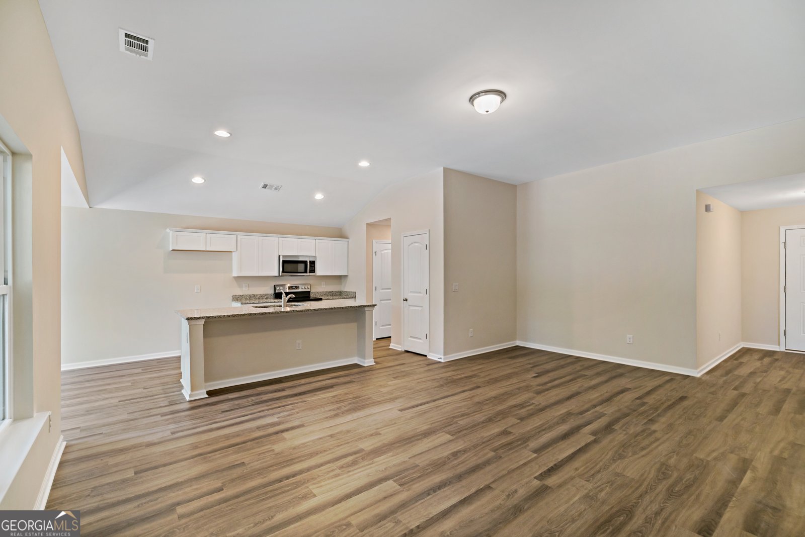 267 Courtland Drive St. Marys - 2