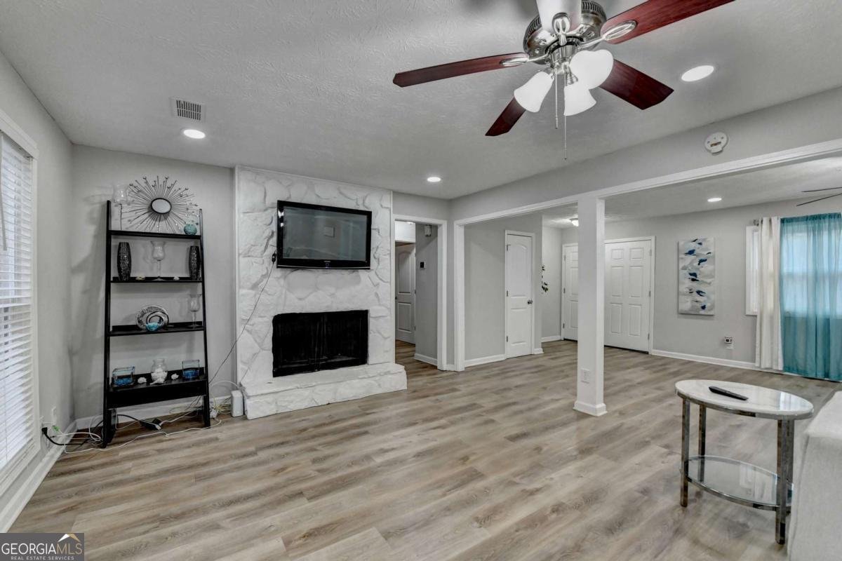1606 FIELDGREEN OVERLOOK Stone Mountain - 17