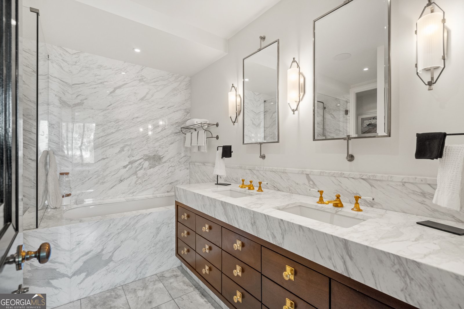 2575 Peachtree Road Atlanta - 25