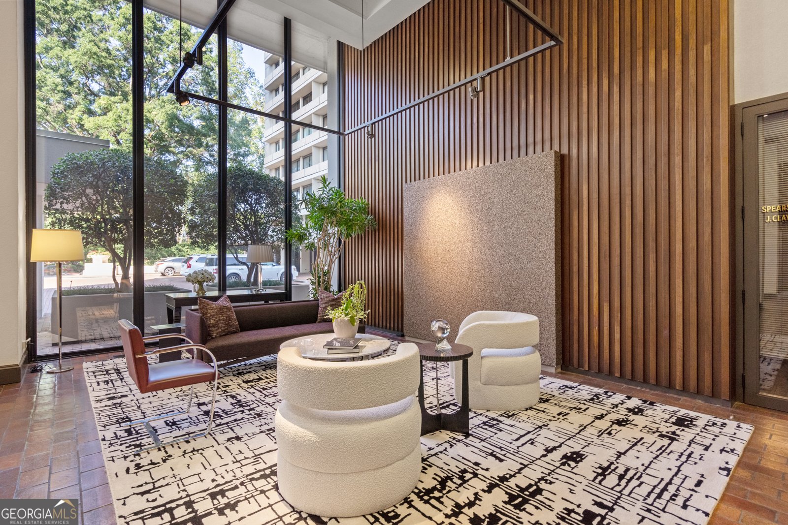 2575 Peachtree Road Atlanta - 39