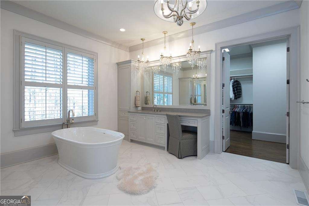 5152 BOULDER BLUFF Way Suwanee - 33