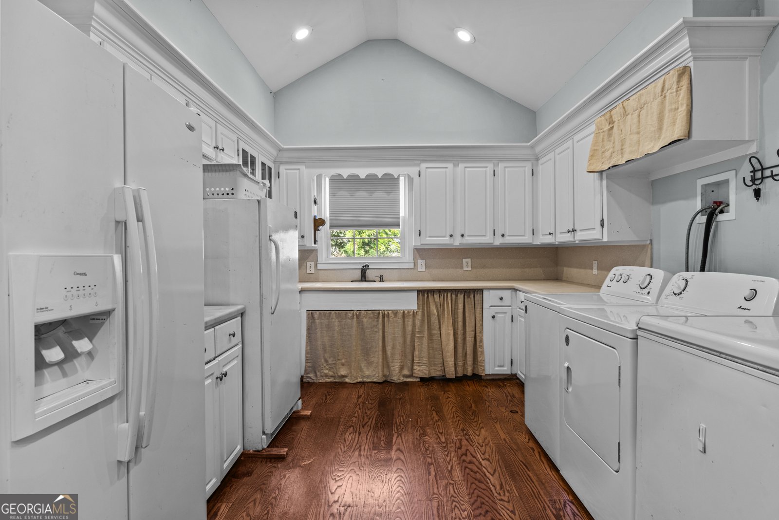 979 Lakeview Drive Madison - 19