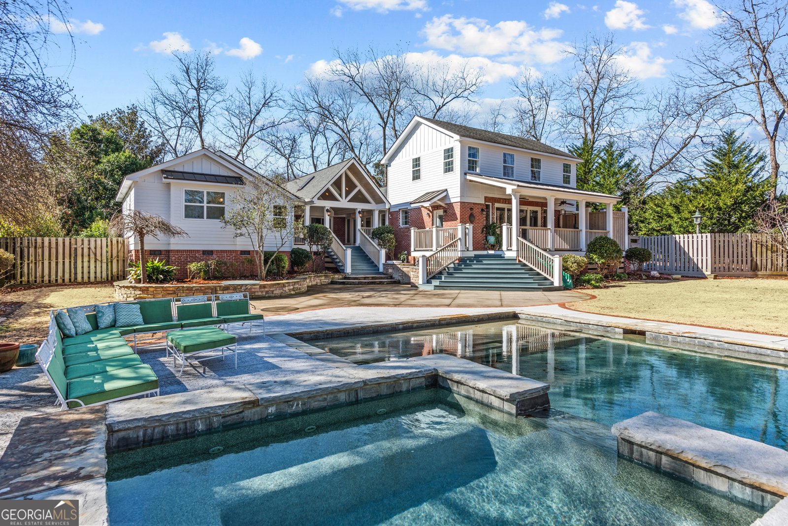 979 Lakeview Drive Madison - 46