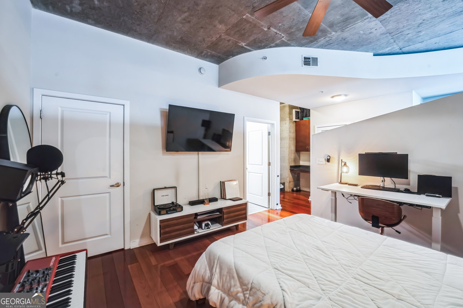 400 Peachtree Street Atlanta - 11
