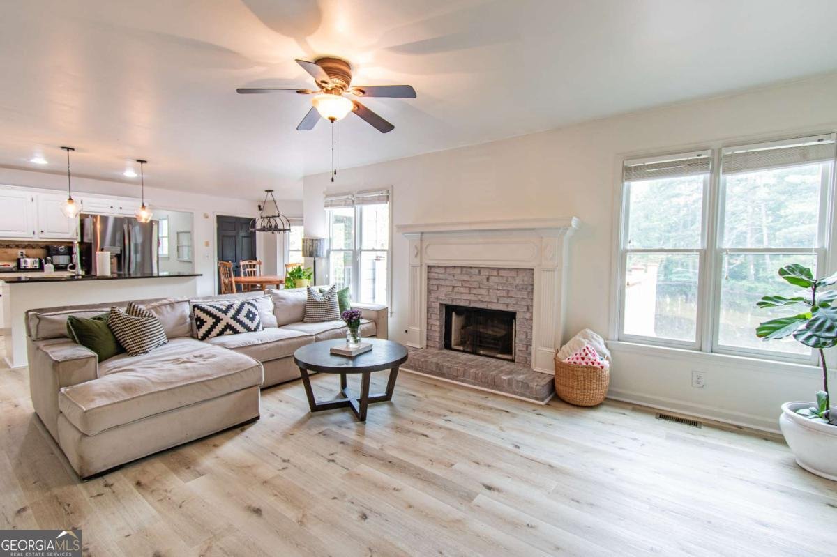 4222 Honey Creek Way Powder Springs - 4