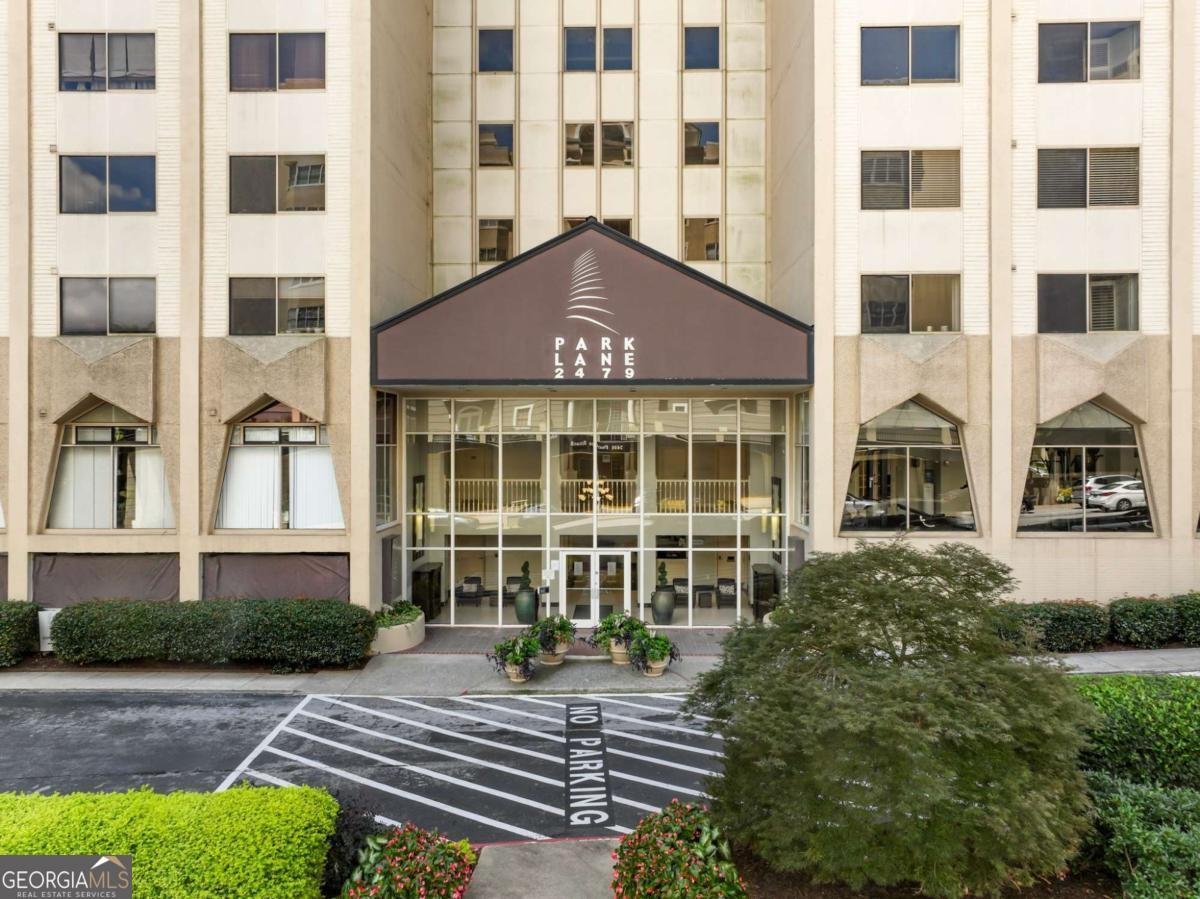 2479 Peachtree Road Atlanta - 26