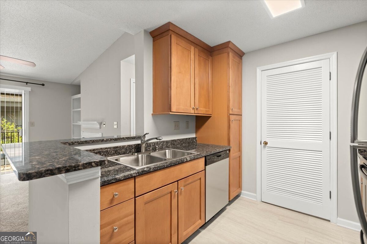 534 Granville Court Atlanta - 6