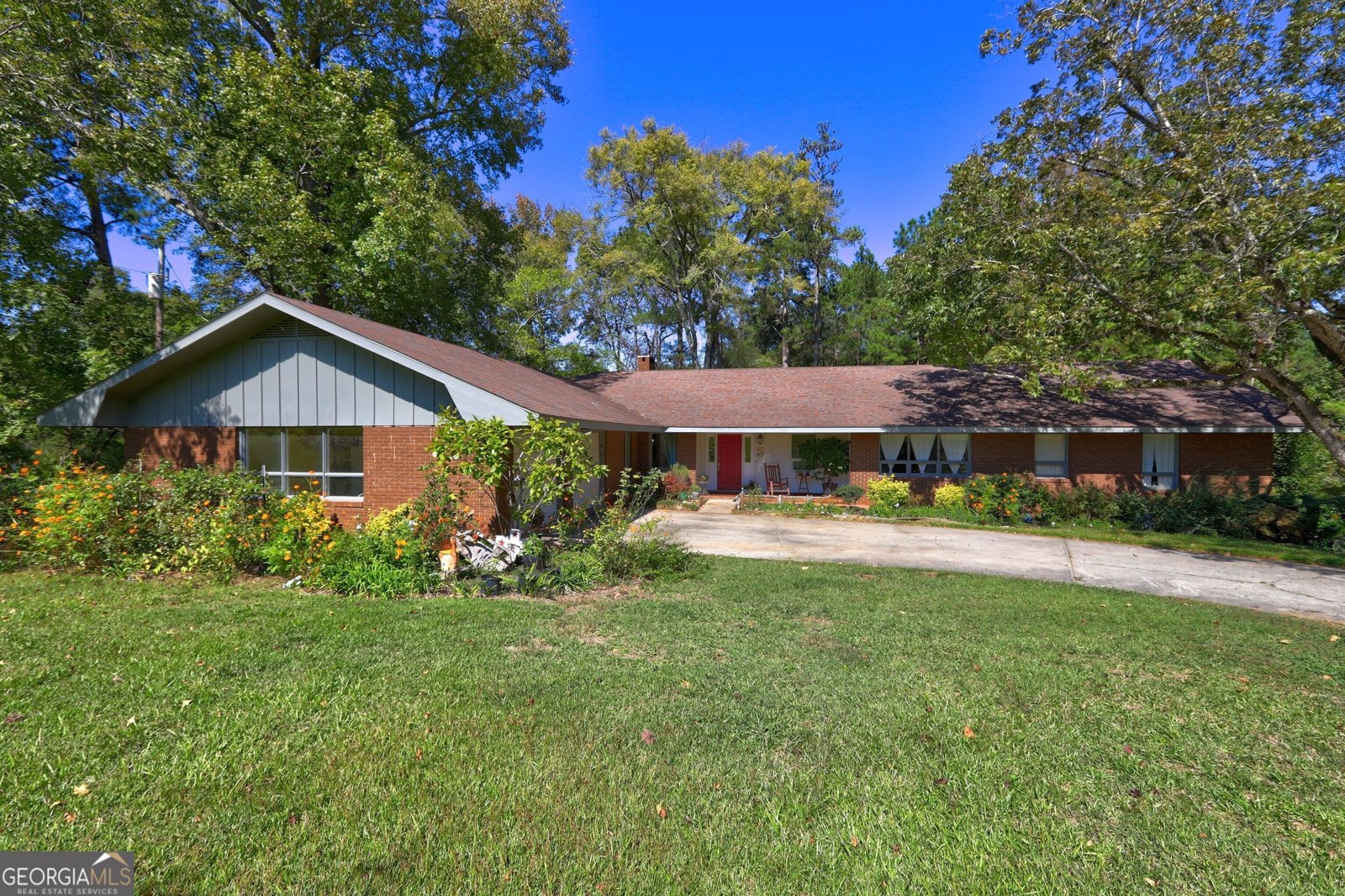 566 Lake Laurel Road Milledgeville - 1