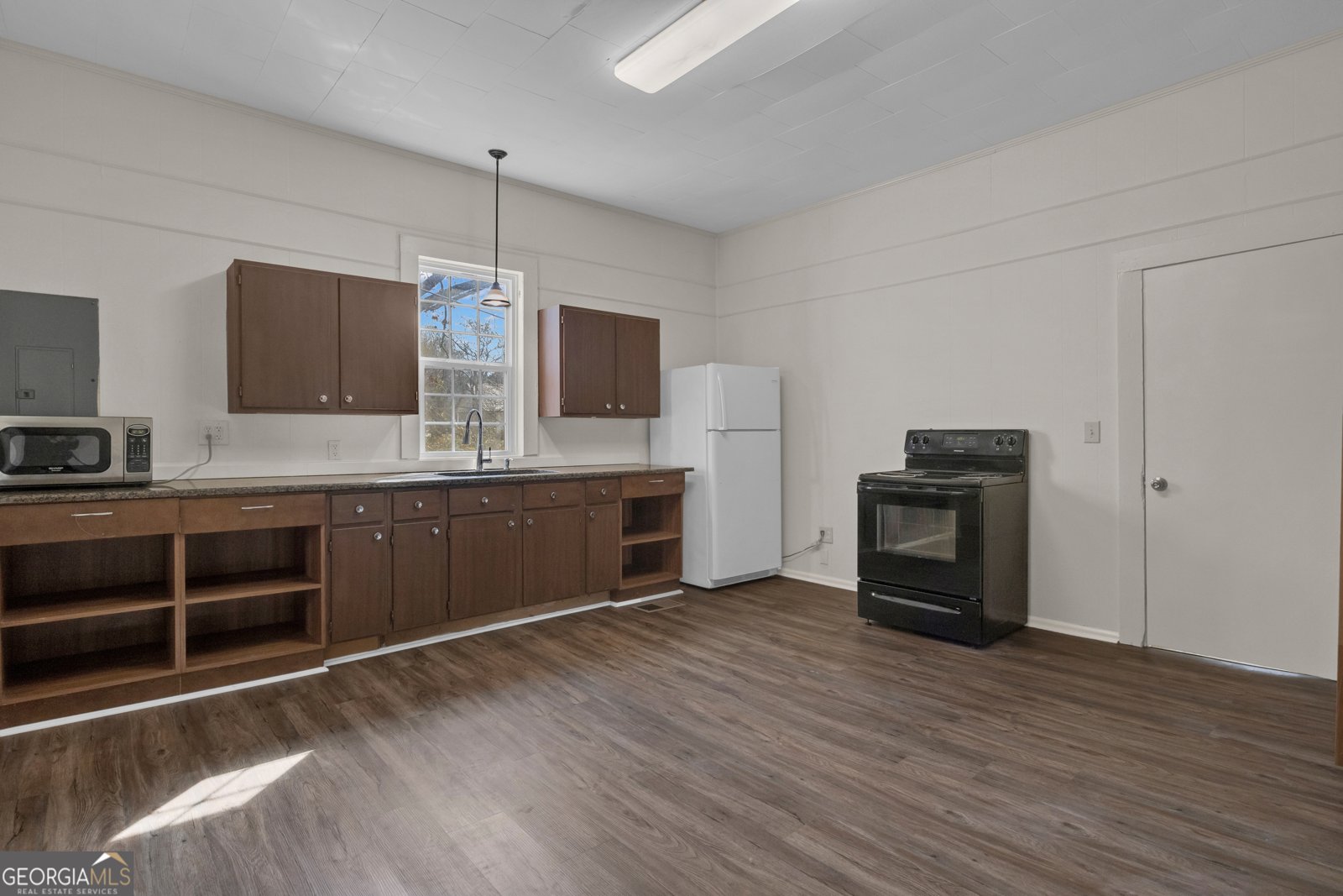 111 Arnco 4th Street Newnan - 12