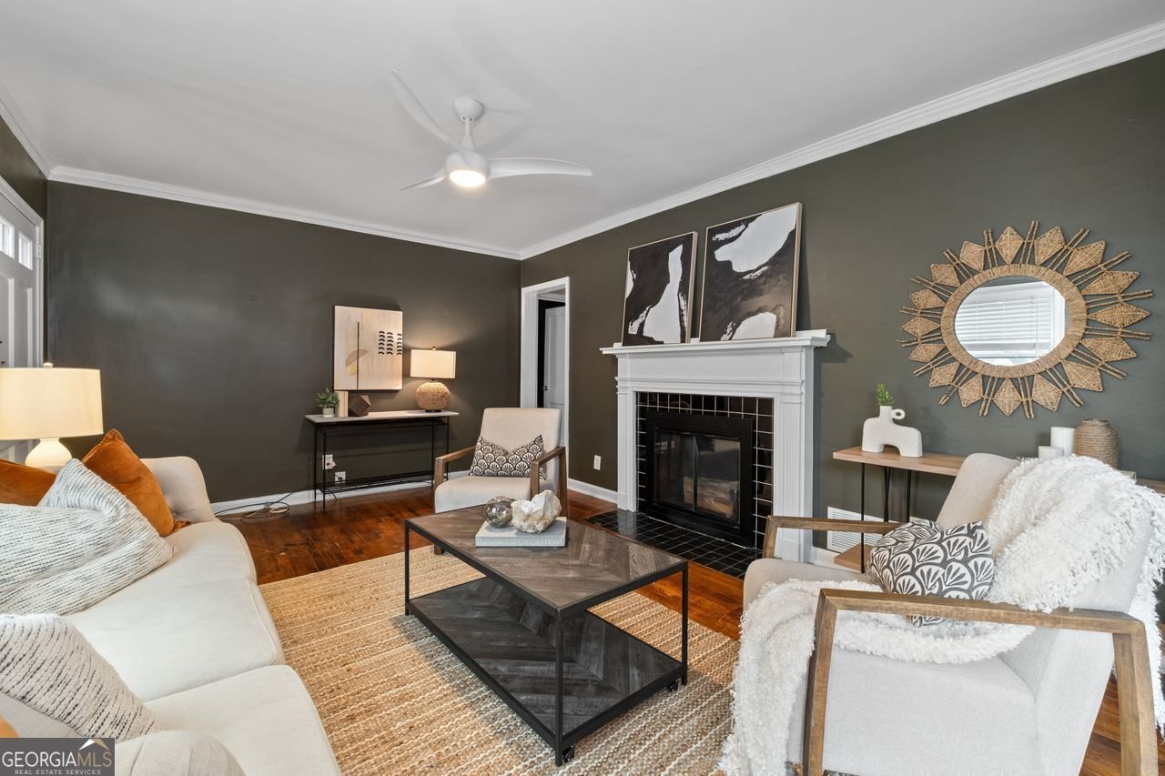 2597 Elsinore Street East Point - 11