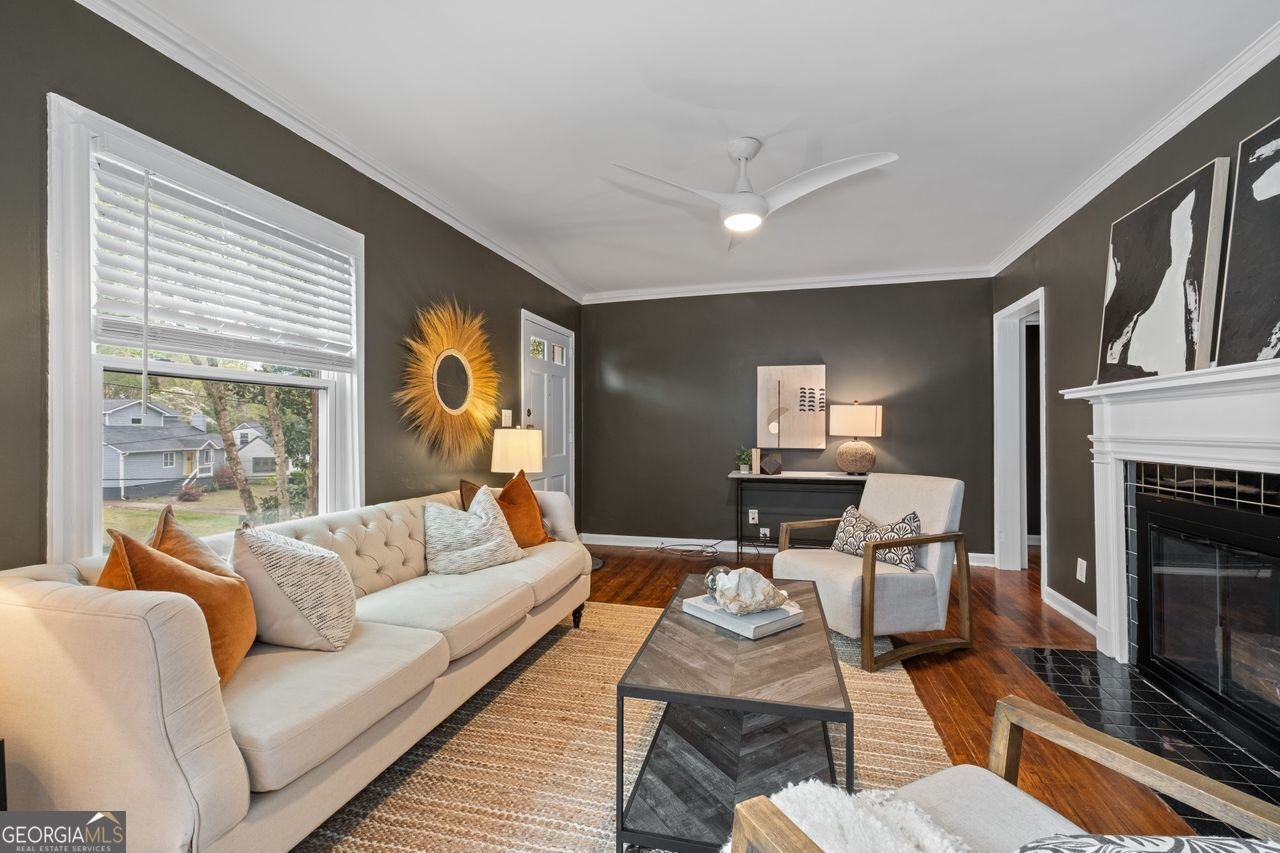 2597 Elsinore Street East Point - 12