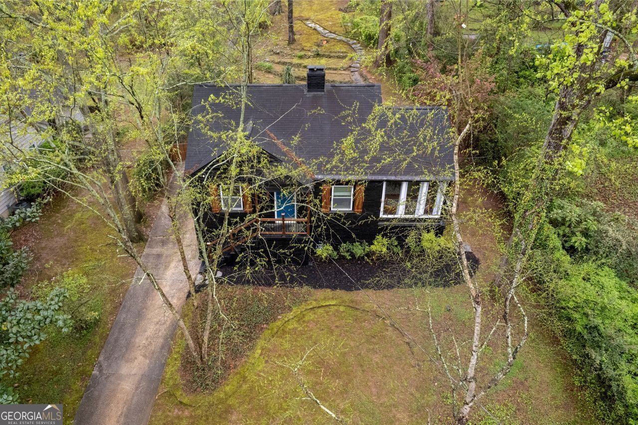 2597 Elsinore Street East Point - 4