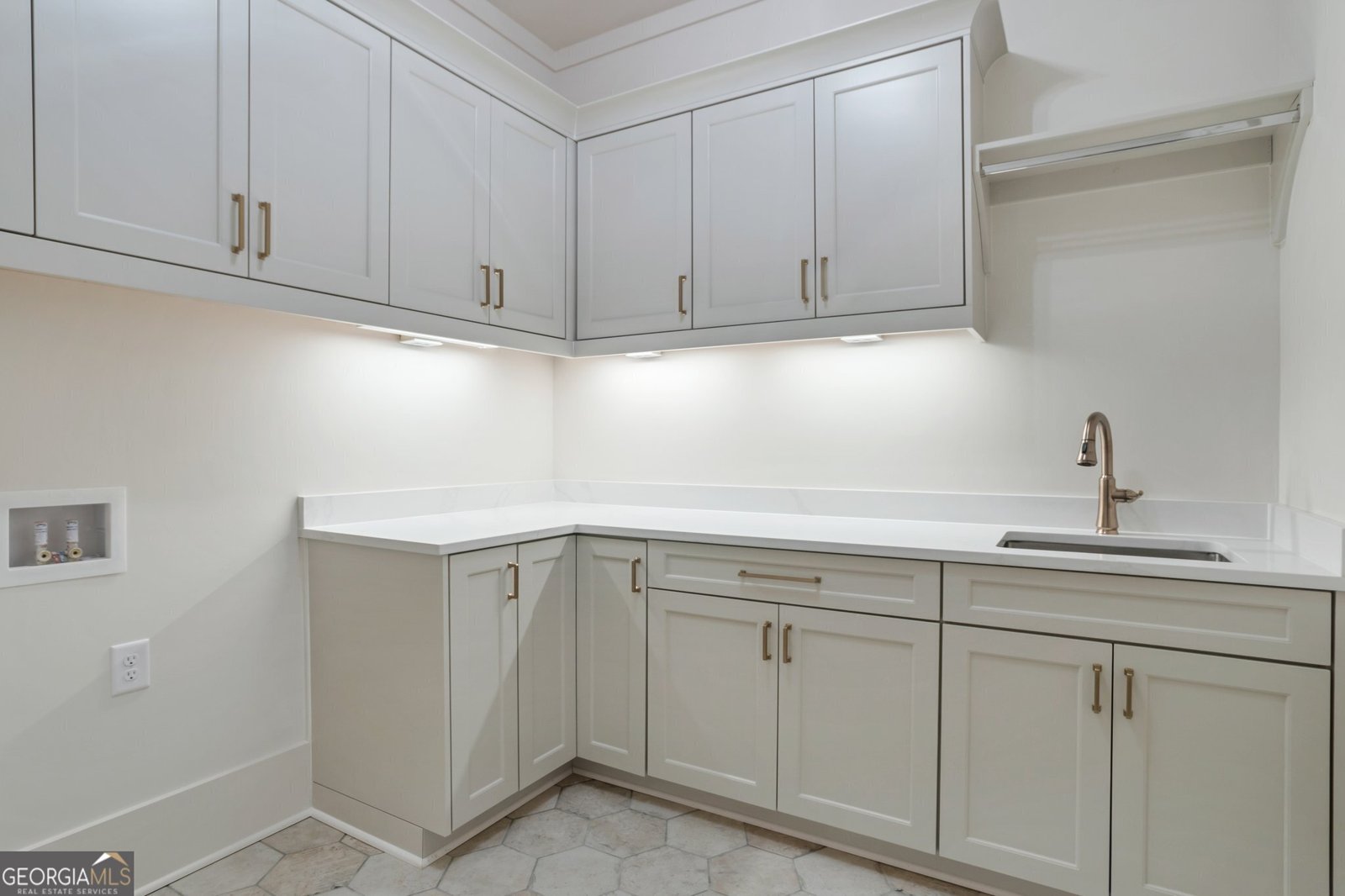 2819 Kestrel Drive Statham - 18