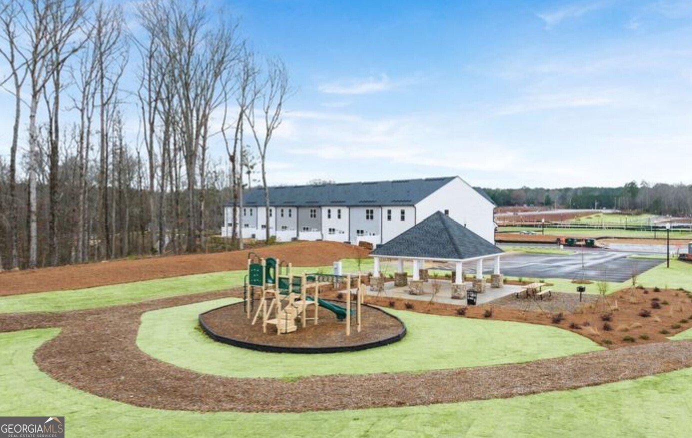 321 Sound Circle Stockbridge - 12