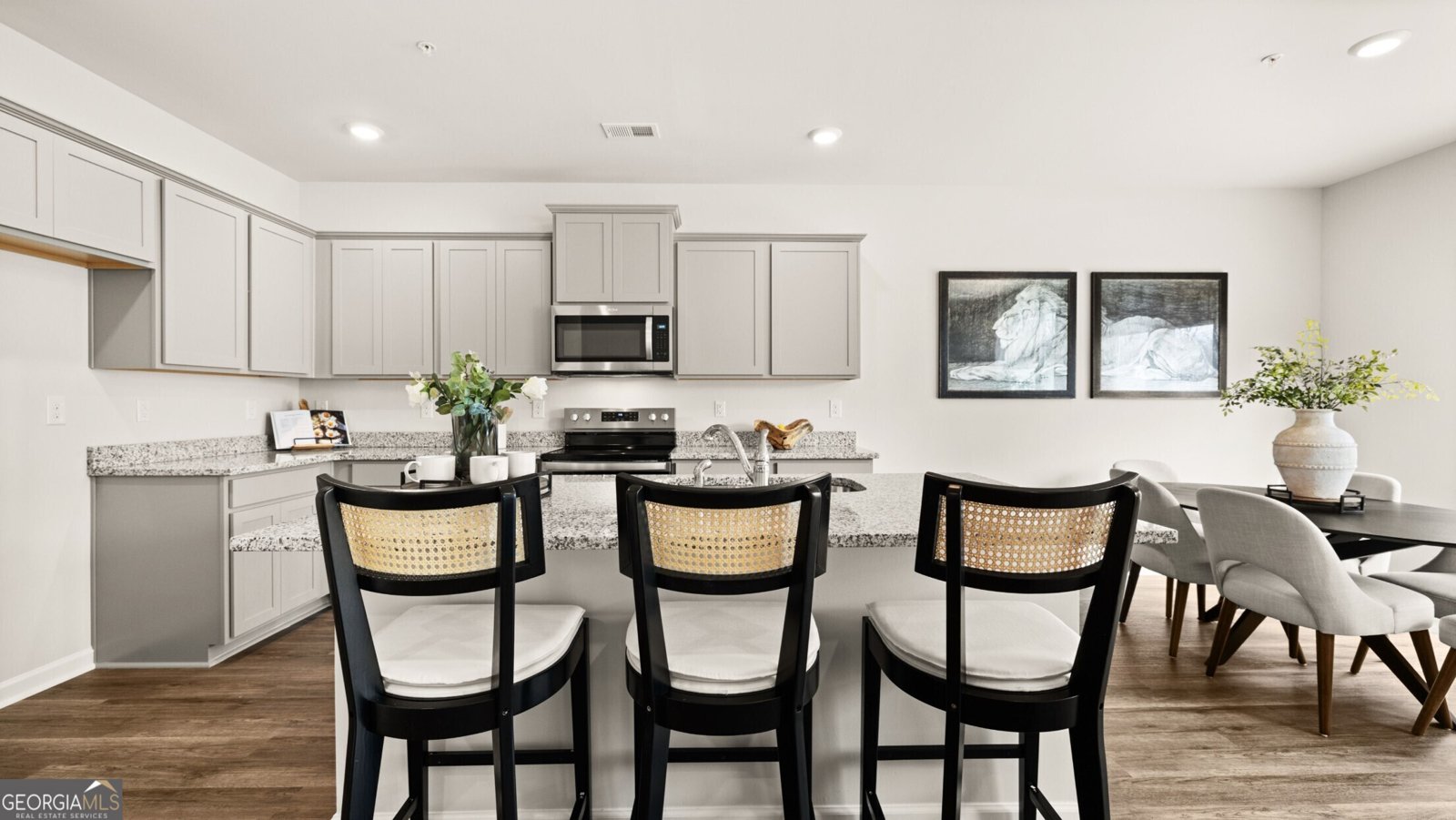 321 Sound Circle Stockbridge - 16