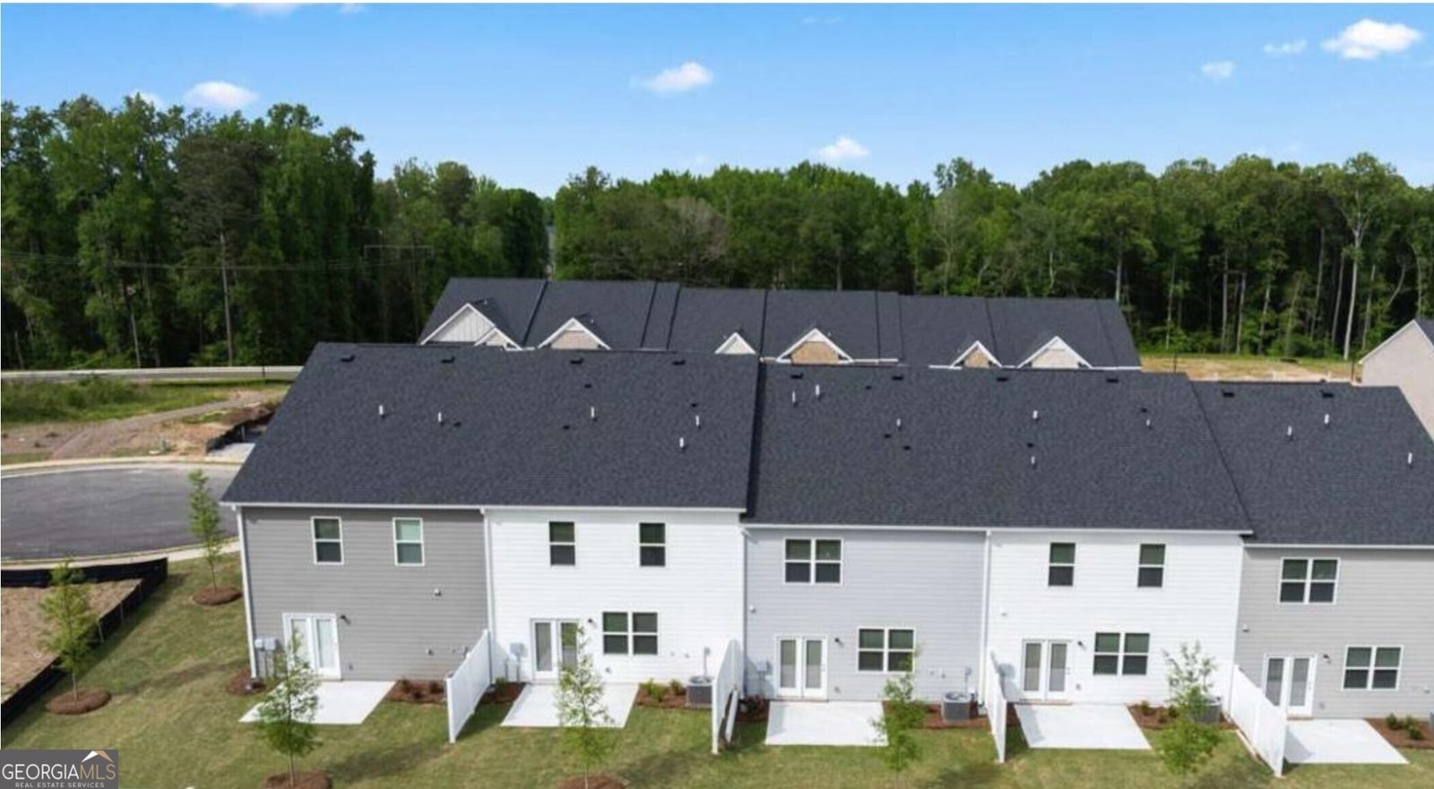 321 Sound Circle Stockbridge - 31