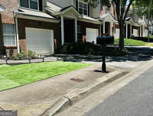 2567 Laurel Circle Atlanta - 1