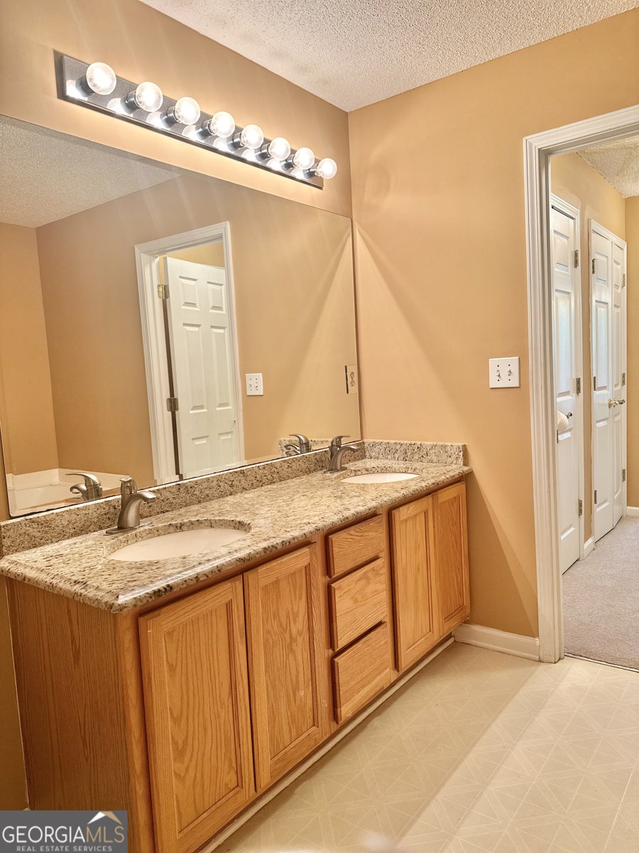2567 Laurel Circle Atlanta - 12