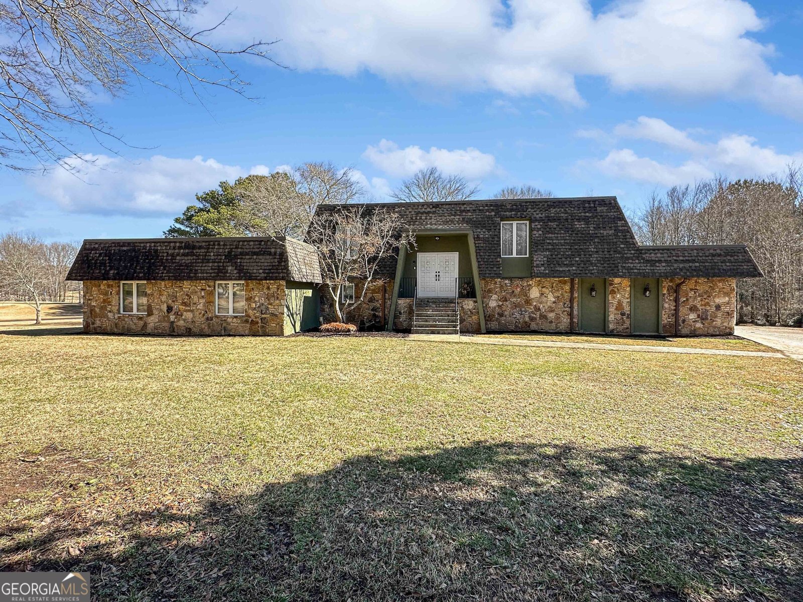 107 Stratford Court Peachtree City - 1