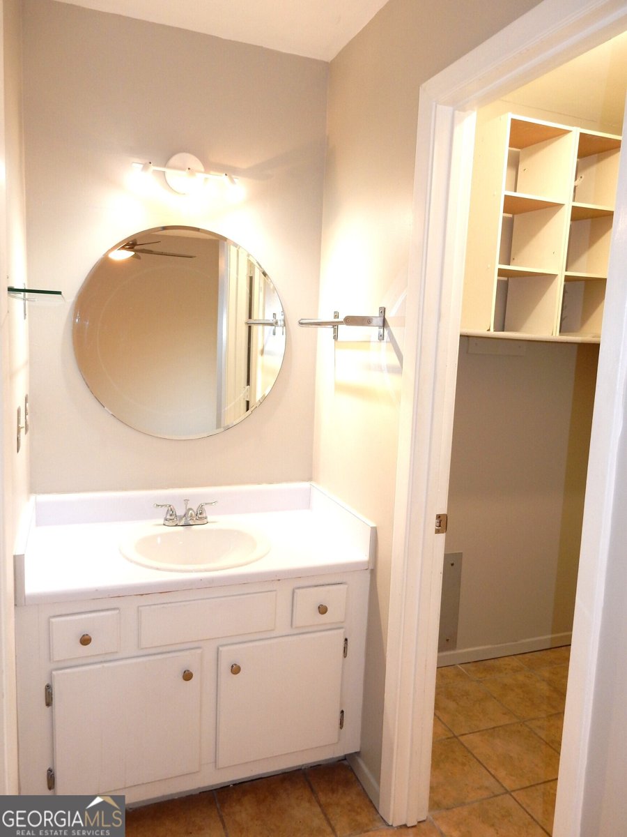 2058 Powers Ferry Trace Marietta - 16