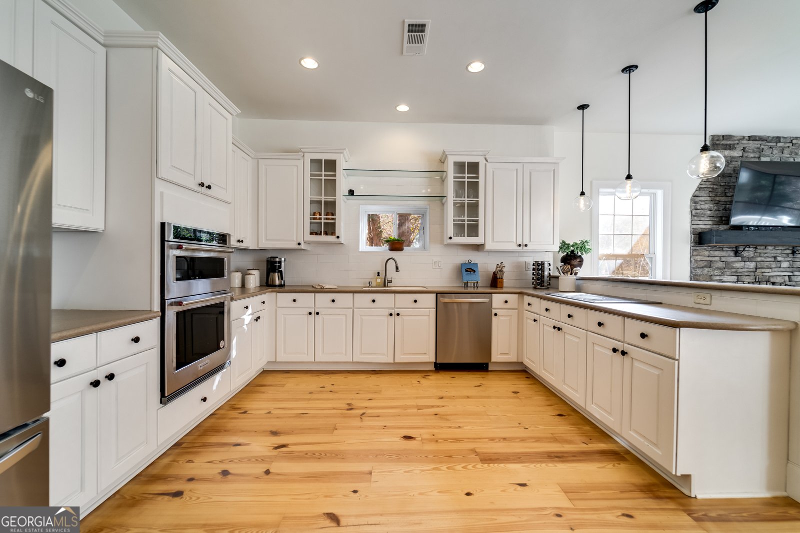 336 Fulton Road Tiger - 16