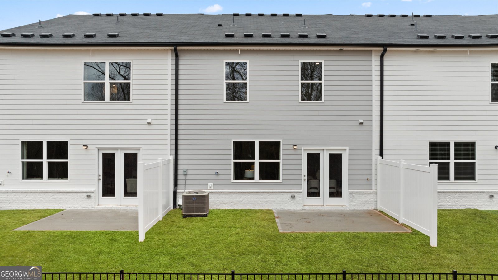 305 Sound Circle Stockbridge - 2