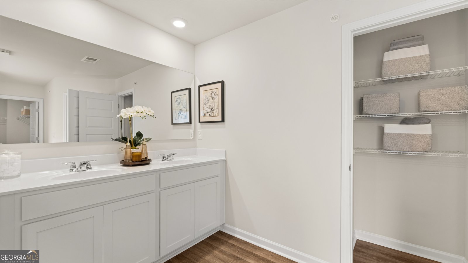301 Sound Circle Stockbridge - 3