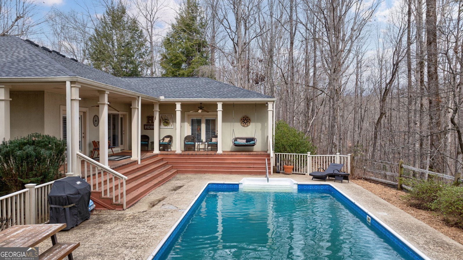 254 Ridgewood Road Clarkesville - 45