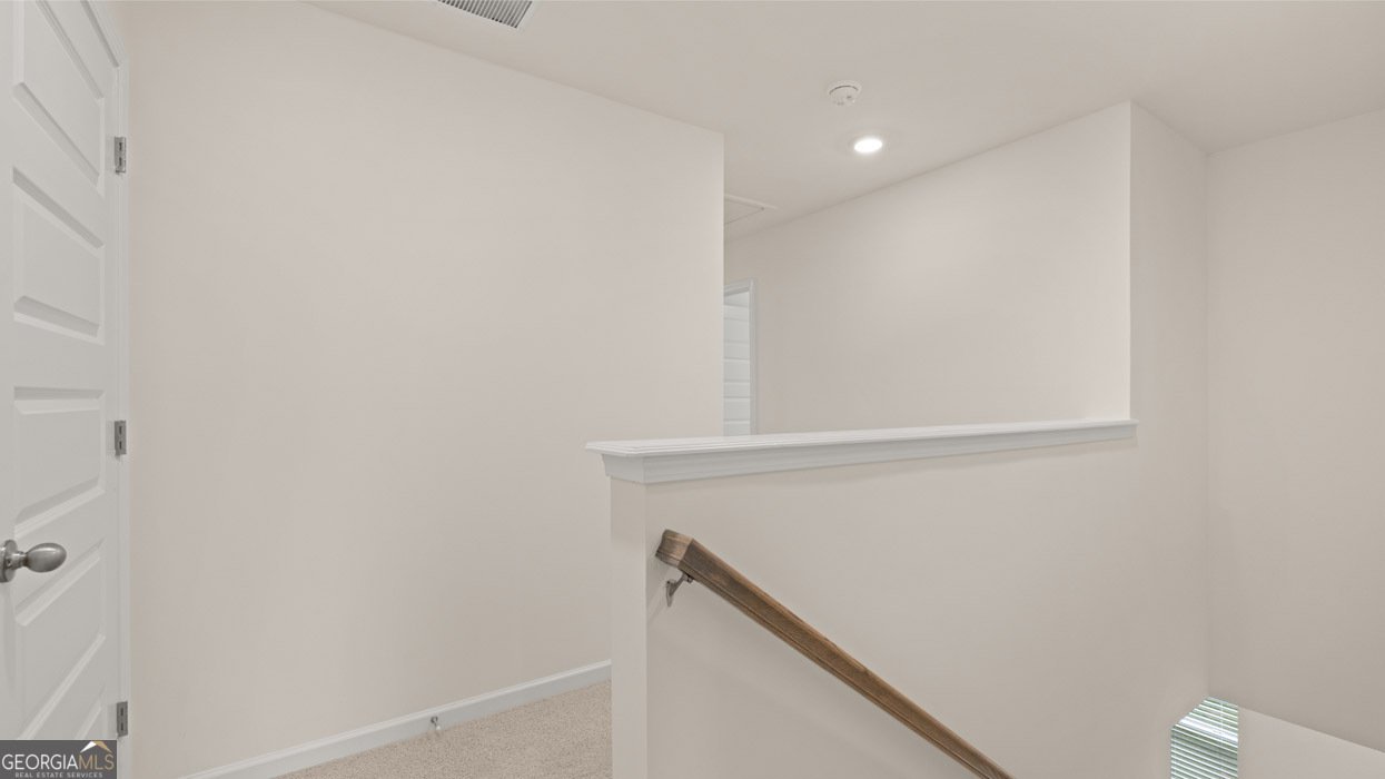 297 Sound Circle Stockbridge - 22