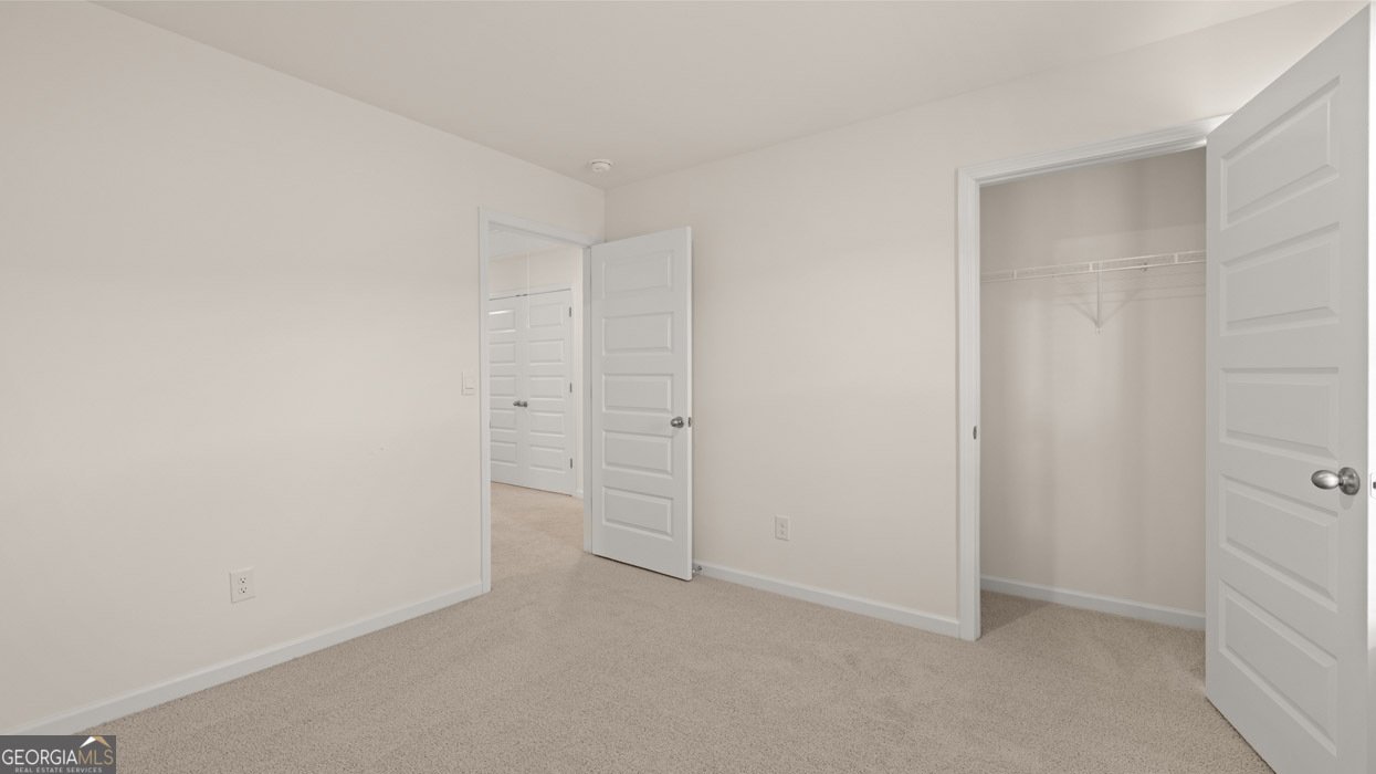 297 Sound Circle Stockbridge - 29
