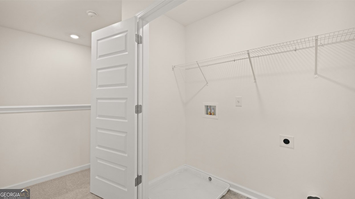 297 Sound Circle Stockbridge - 32