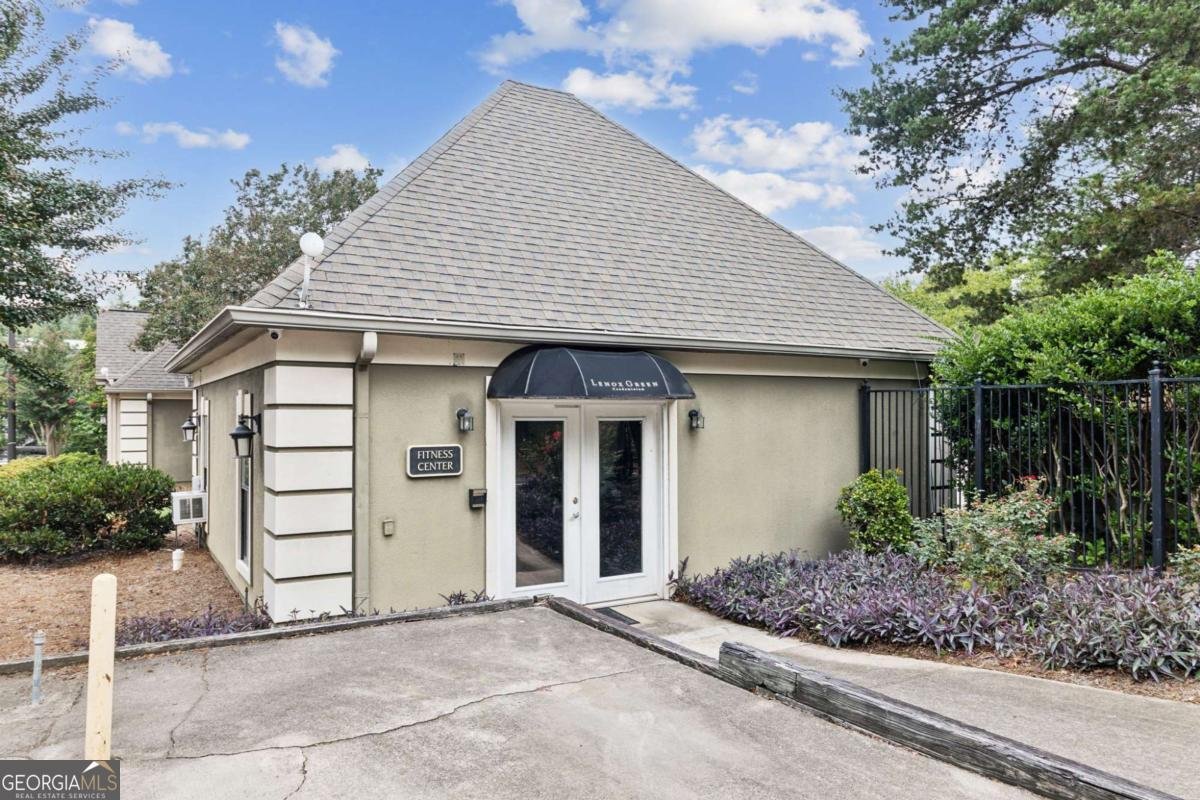 2657 Lenox Road Atlanta - 23