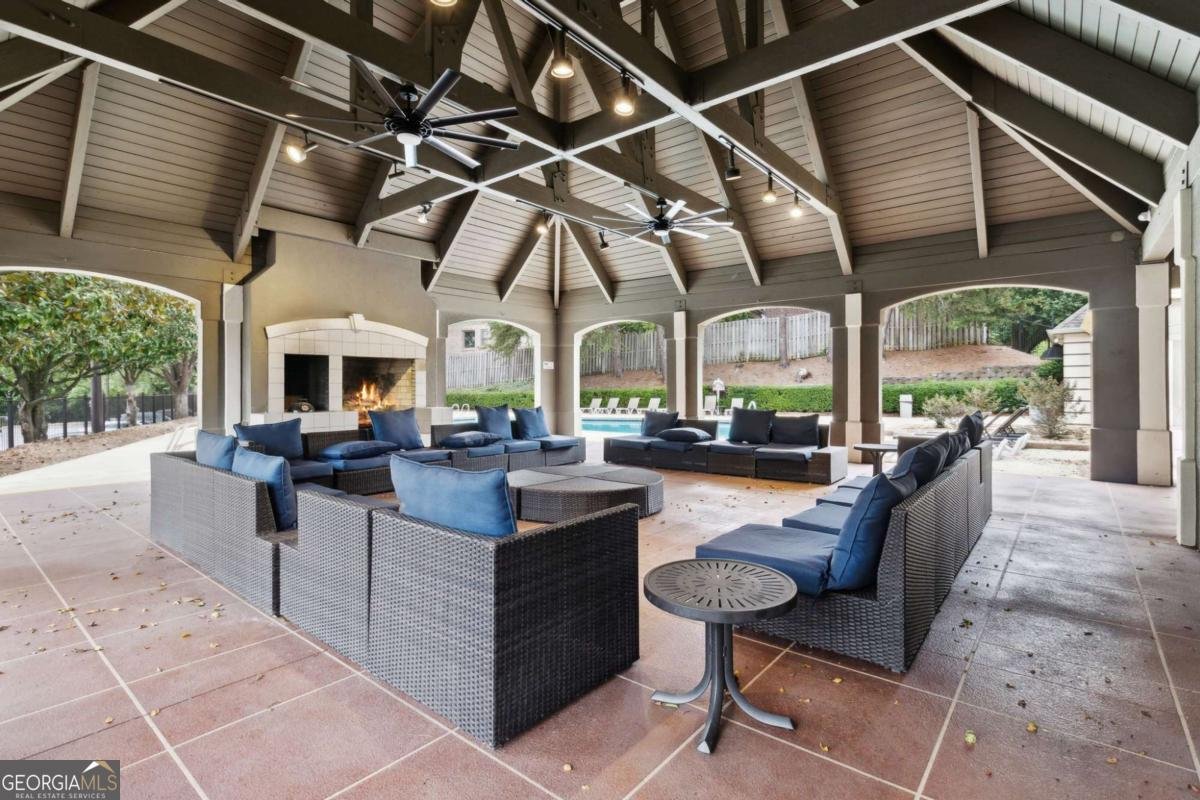 2657 Lenox Road Atlanta - 24