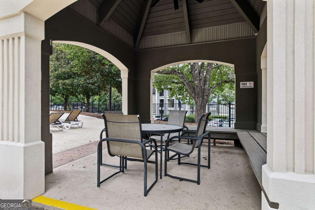 2657 Lenox Road Atlanta - 27