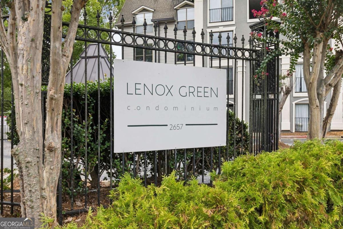 2657 Lenox Road Atlanta - 28