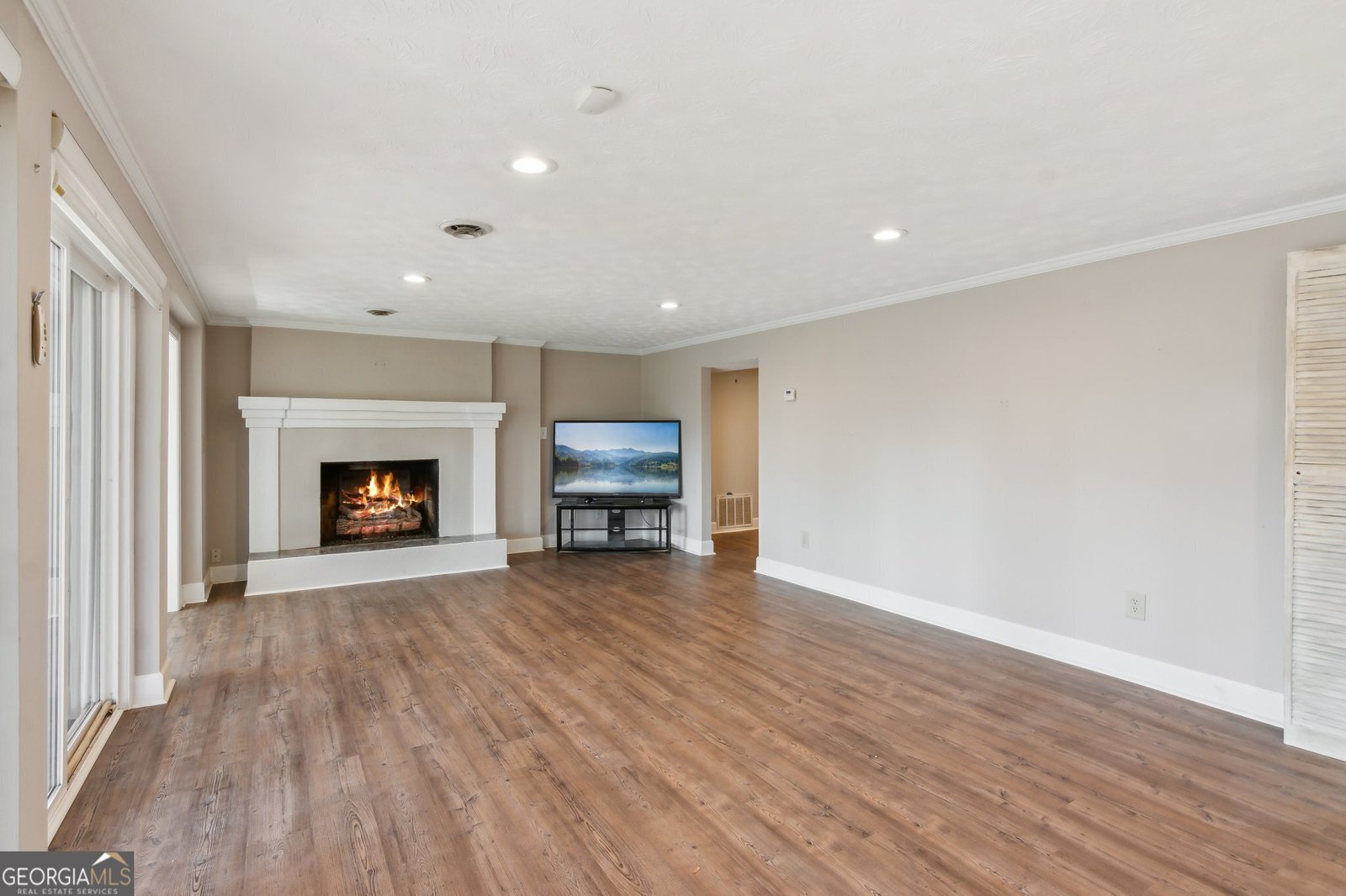 213 Pine Crest Drive Cumming - 30