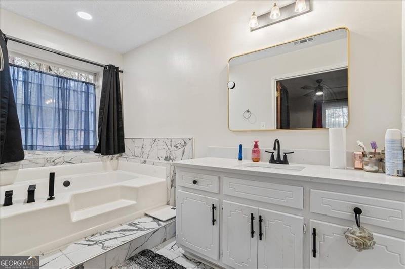 7037 SHANGRILA Trail Riverdale - 10