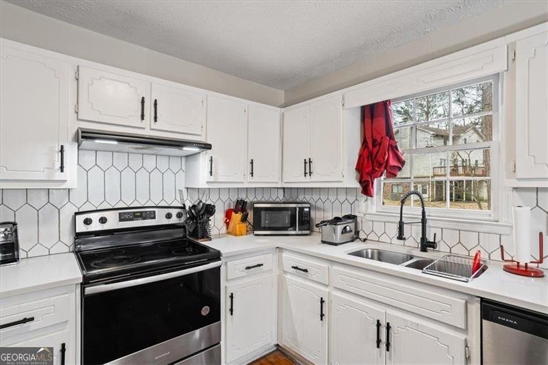 7037 SHANGRILA Trail Riverdale - 17